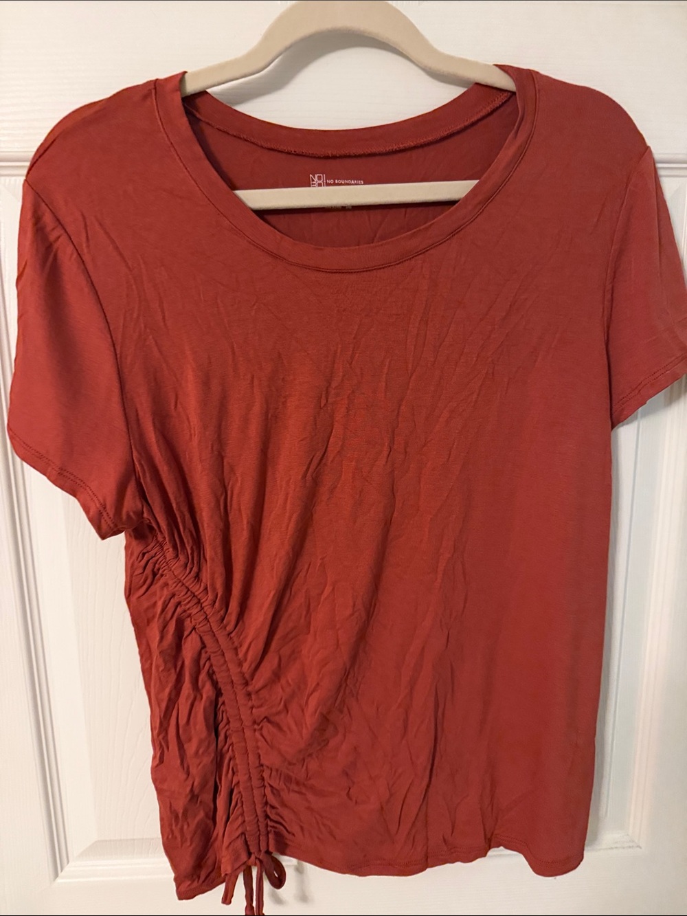 No Boundaries Rust Side-Ruched Short Sleeve Tee